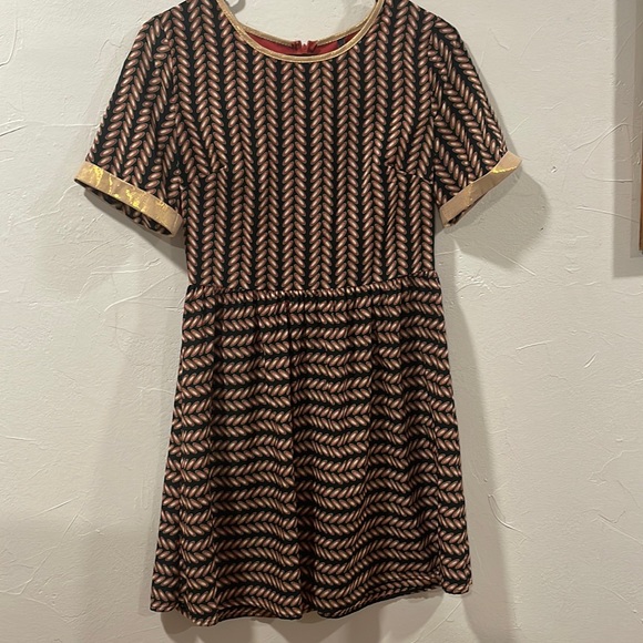 Dress - Picture 1 of 3